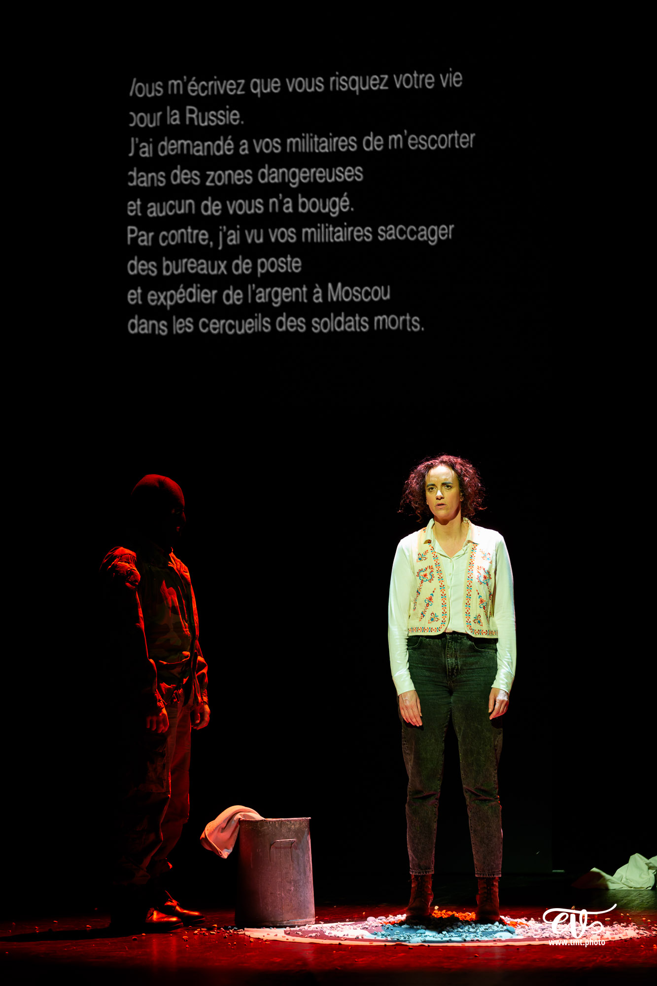 FEMME NON RÉ-ÉDUCABLE (CHOUETTE COMPAGNIE)